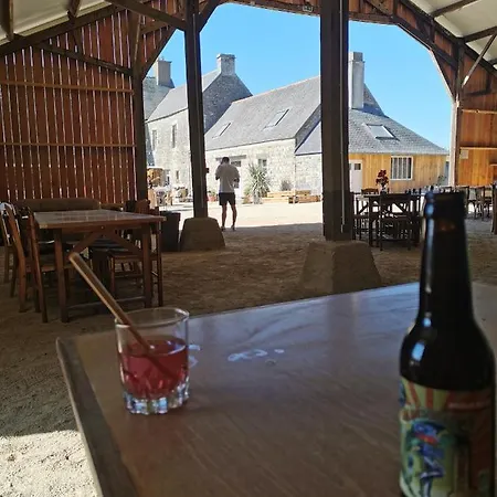 La Petite Hermine Holiday home Plounerin
